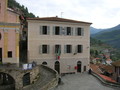 Apricale Rathaus restauriert 2013,Kredit Patafisik.