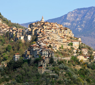 Apricale panorama, credit Awd.