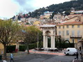 Grasse Toten Monument, Kredit Toutaitanous.