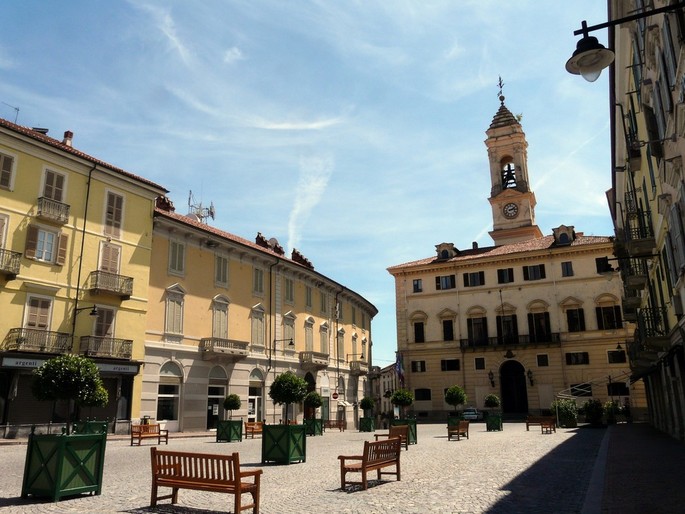 Piazza Ferruccio Nazionale