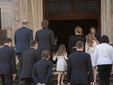 Prince of Piedmont Emanuele Filiberto of Savoy enters Turin Cathedral with his wife and two daughters.