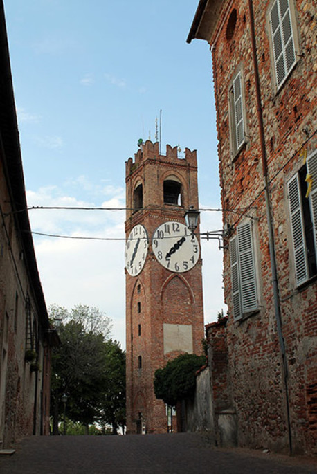 Mondovì's  Stadt Turm in Piazza – Kredit: Gianluca Avagnina