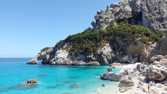 10 Gründe Sardinien mit einer Yacht zu erkunden