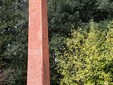 Obelisk, Kredit Camillo Ferrari