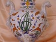 Pharmacy pot, calligraphic style