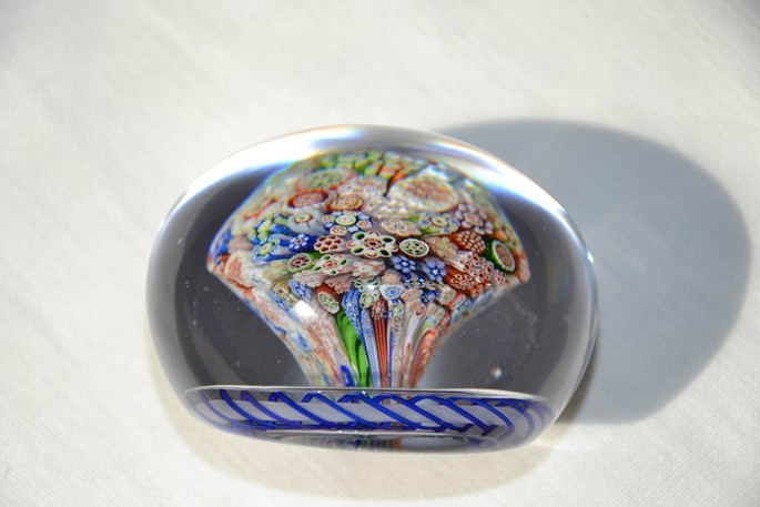 Paperweights in the world: exhibition at the Museum of Glassmaking in Altare