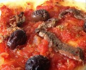 Pissalandrea: one of the ancerstors of modern pizza – Credit: www.lecinqueerbe.it